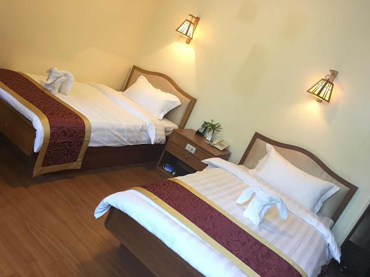 Hotel Innya Янгон Екстер'єр фото