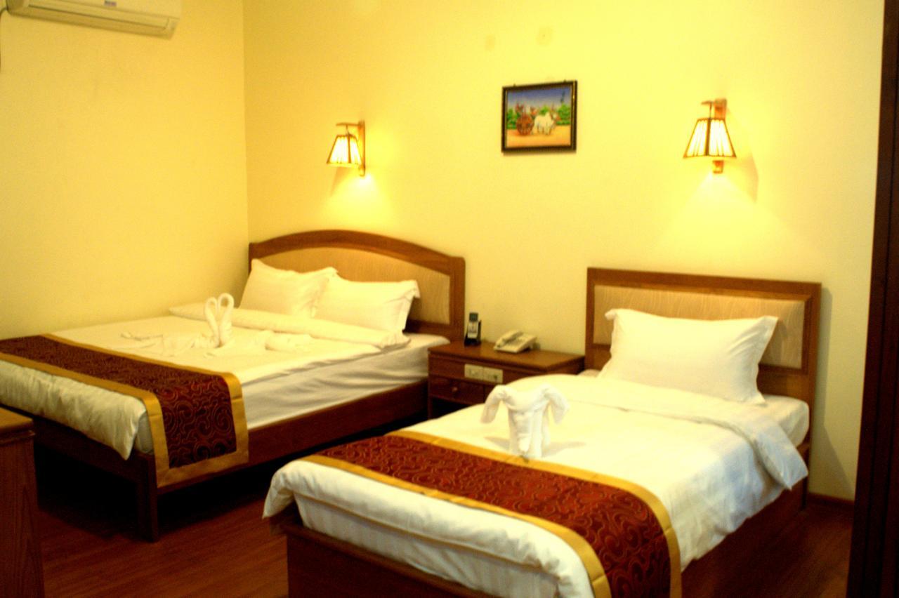 Hotel Innya Янгон Екстер'єр фото