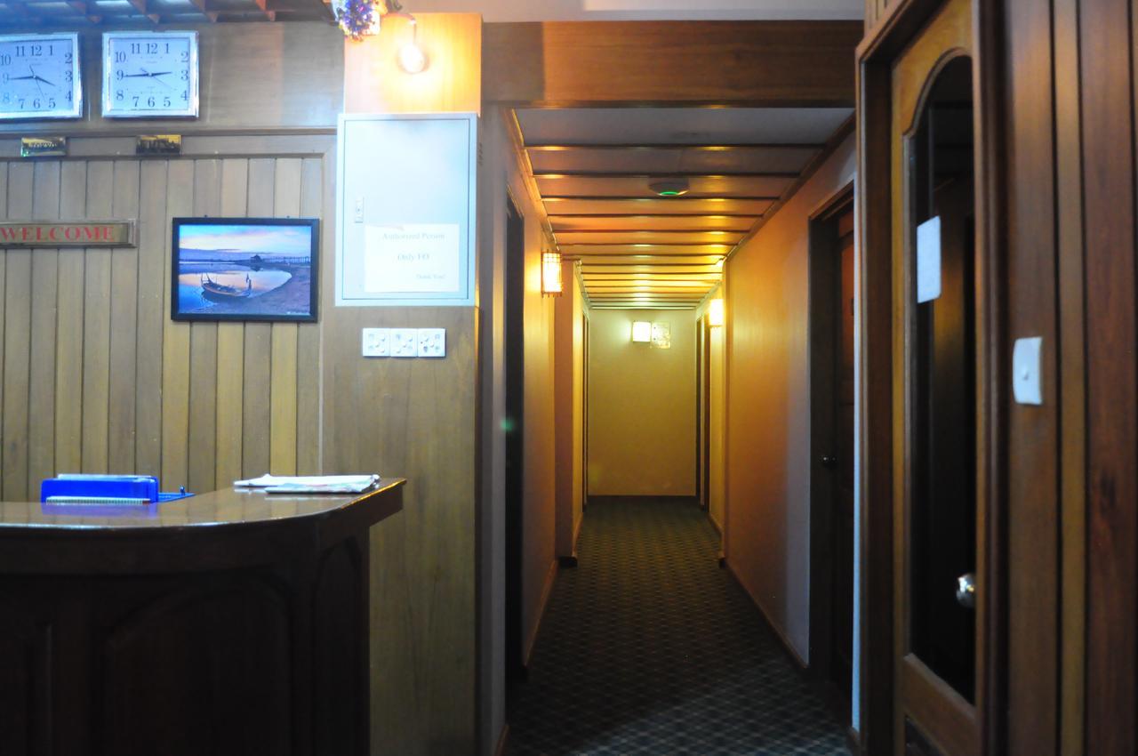 Hotel Innya Янгон Екстер'єр фото