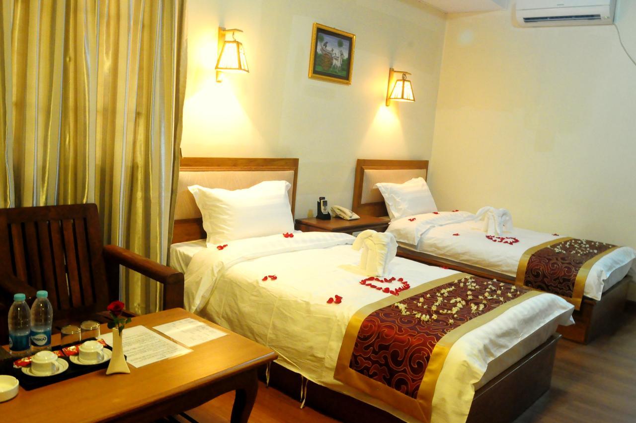 Hotel Innya Янгон Екстер'єр фото